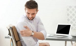 درمان افتادگی شانه با روش های فیزیوتراپی و ورزش شانه